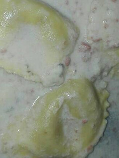 Una foto de 755. Pasta con salsa roquefort casera