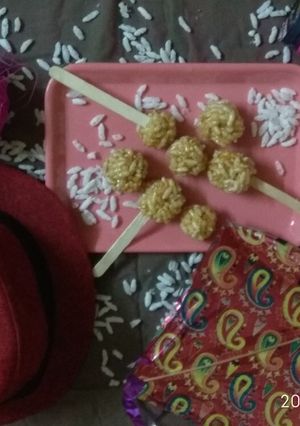 મમરા ના લાડુ (Mamara Ladoo Recipe In Gujarati) રેસીપી મુખ્ય ફોટો
