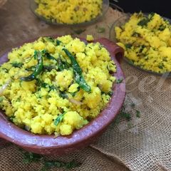 A picture of Sooji Khaman Upma.