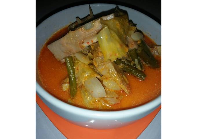 Bagaimana cara membuat Gulai gori / nangka muda  gurih