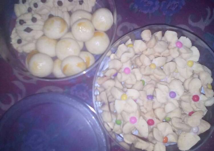 Bahan Menyiapkan Kue kering 3in1 (semprit, cookies, nastar) yang Sempurna