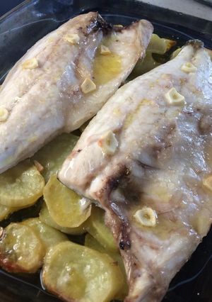 Una foto de Lubina al horno