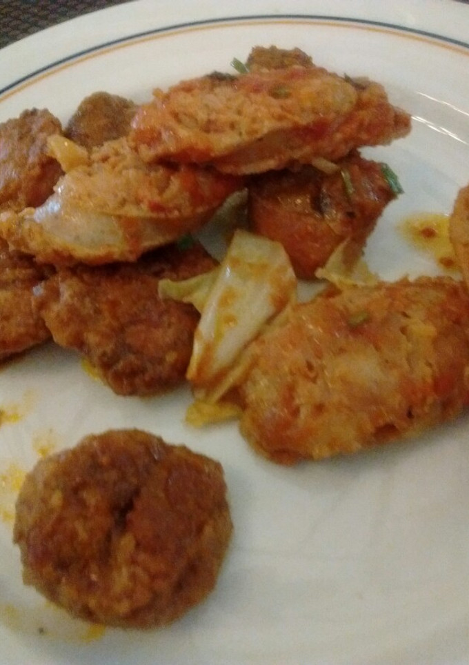 Una foto de Guisado de chorizos con repollo