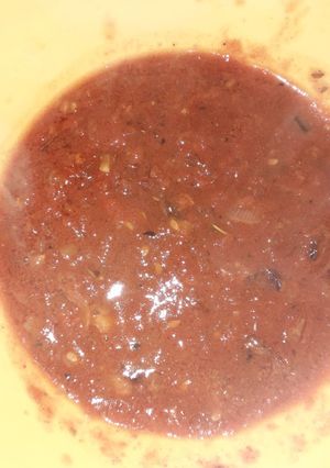 A picture of Pizza sauce.