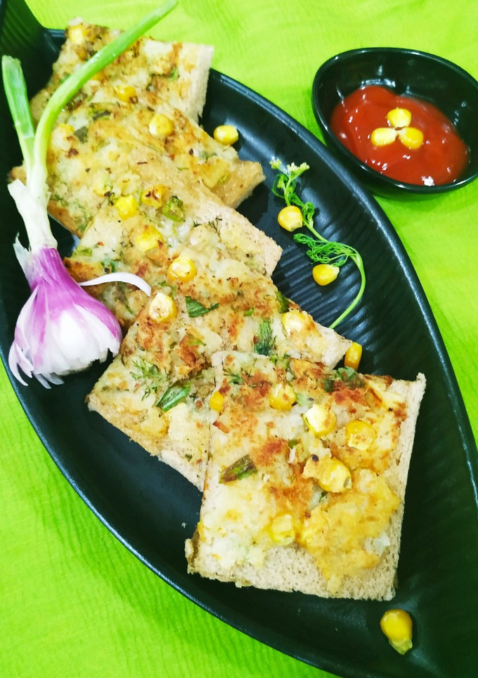 A picture of Corn Toast.