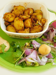 ஸ்பைசி ரோஸ்டட் பேபி போடேட்டோ செய்முறை முக்கிய புகைப்படம்