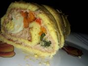 Una foto de pionono con atun