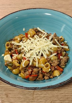 Una foto de Pasta corta con carne picada