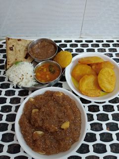 ફાડા લાપસી (Fada Lapsi Recipe In Gujarati) રેસીપી મુખ્ય ફોટો
