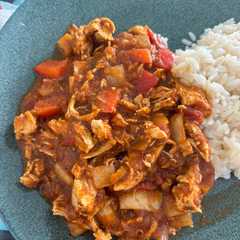 A picture of Chicken curry.