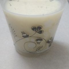 A picture of Mango shake.