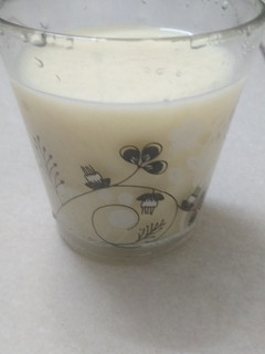 A picture of Mango shake.
