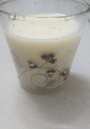 A picture of Mango shake.