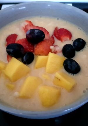 A picture of My Sweet Rice Pudding with mango. 😘.