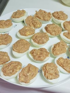 Una foto de Huevos cocidos rellenos