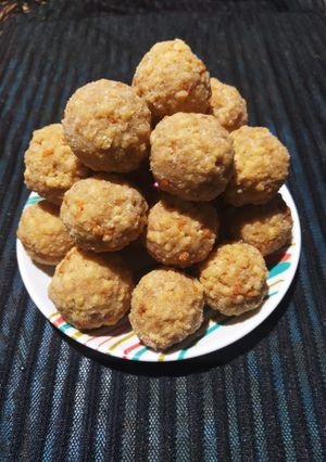 A picture of Boondi Ladoo.
