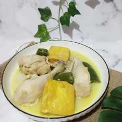 รูปของ Opor Ayam + Tahu