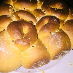 A picture of Wheat honey bread.