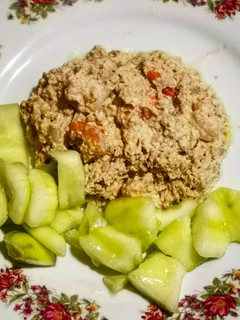 Una foto de Salsa keto de atún y camarón