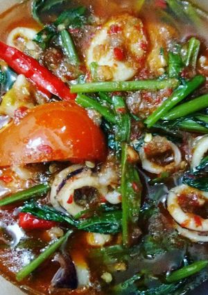 Foto resep Tumis Kangkung Cumi