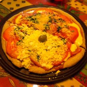 Pizza rápida de napolitana con parmesano