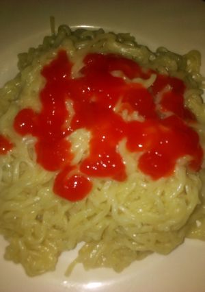 A picture of Noodles.