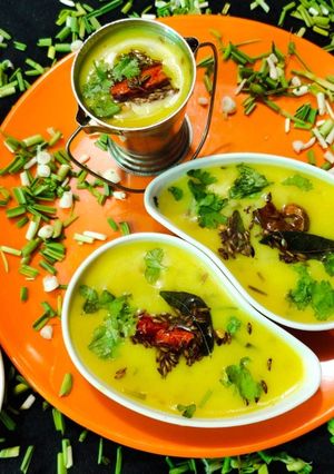 लहसुन की कढ़ी (lehsun ki kadhi recipe in Hindi) रेसिपी मुख्य फोटो