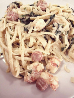 Una foto de Pasta Alfredo a mi manera