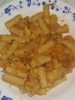 Una foto de Macarrones/pasta a la napolitana (Rápido y simple)