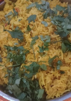 मटर पुलाव(matar pulao recipe in hindi) रेसिपी मुख्य फोटो