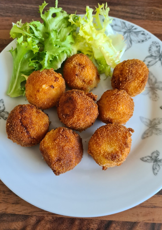 Una foto de Croquetas de pollo y chorizo