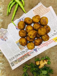 બફવડા (Bafvada Recipe In Gujarati) રેસીપી મુખ્ય ફોટો