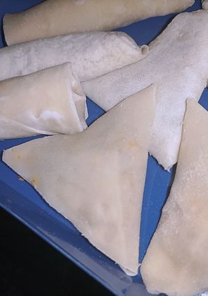 A picture of Qeema samosa.