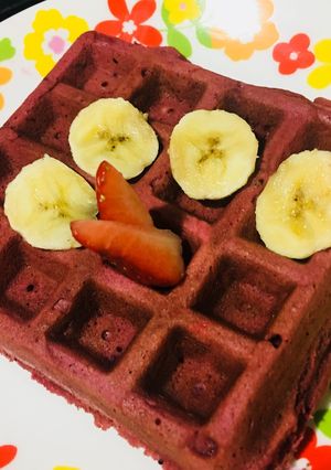 A picture of Red Velvet Waffles.