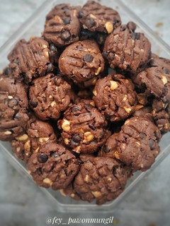 Foto resep Choco Nut Chip Cookies