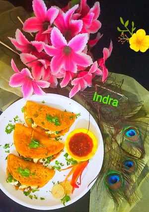 स्टफ्ड मूंग दाल चीला (Stuffed moong dal cheela recipe in hindi) रेसिपी मुख्य फोटो