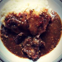 A picture of Semo with dry Okro.