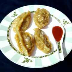 A picture of Schezwan Noodle Momos.