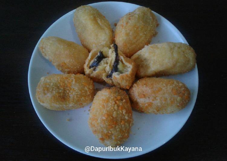 272. Roti Labu Kuning Goreng Krispi Isi Selai Cokelat