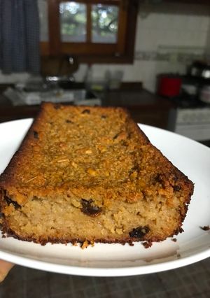 Una foto de Budín de avena con manzana 🍏 y pasas (sin harina)