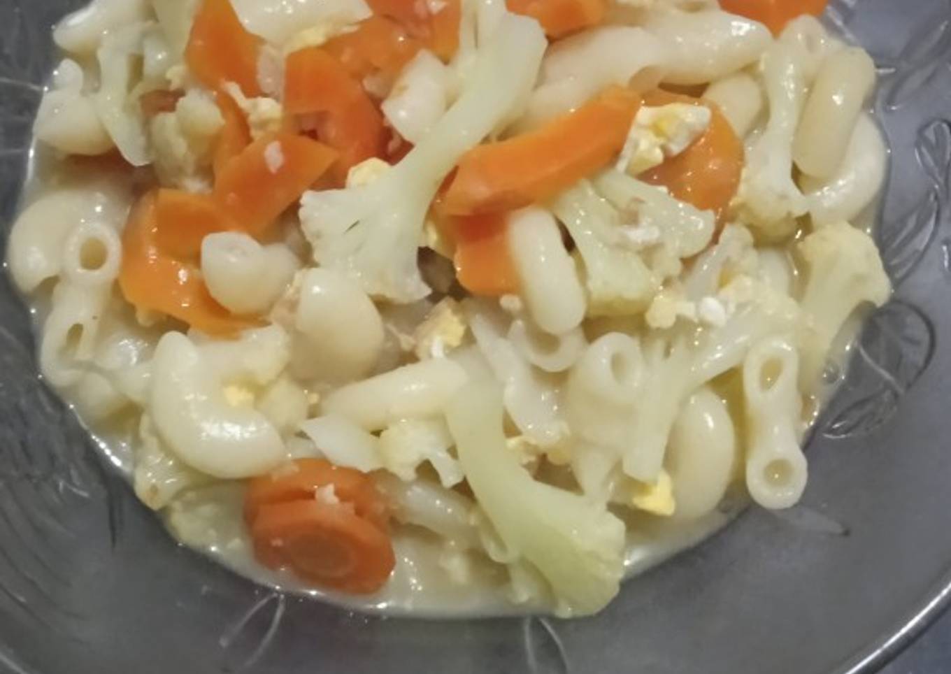Seblak makaroni sayur pedas