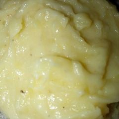 A picture of Creamy buttery mashed potatoes.