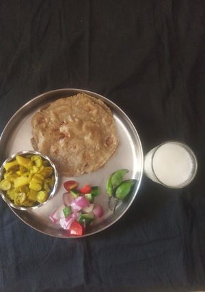 બાજરી ની પડવાલી રોટલી રેસીપી મુખ્ય ફોટો