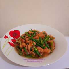 รูปของ Oseng Dada Ayam Lombok Ijo