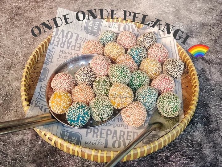 Cara Mudah Membuat Resep Onde onde pelangi yang Uenak Anti Ribet, Mantap