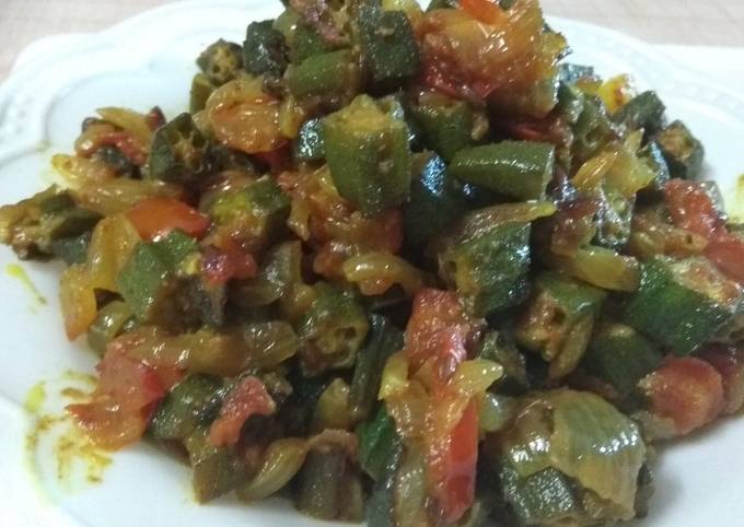 Onion-Bhindi (okra) Sabji Recipe by Suvas Shah - Cookpad