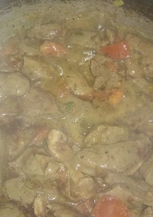 Una foto de Hígado bien rico con puré