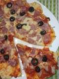 Pizza con base de pollo, baja en HC (Keto)