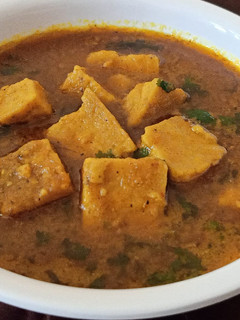 A picture of Besan Curry.