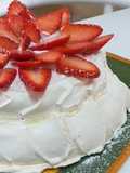 Pavlova con frutos rojos